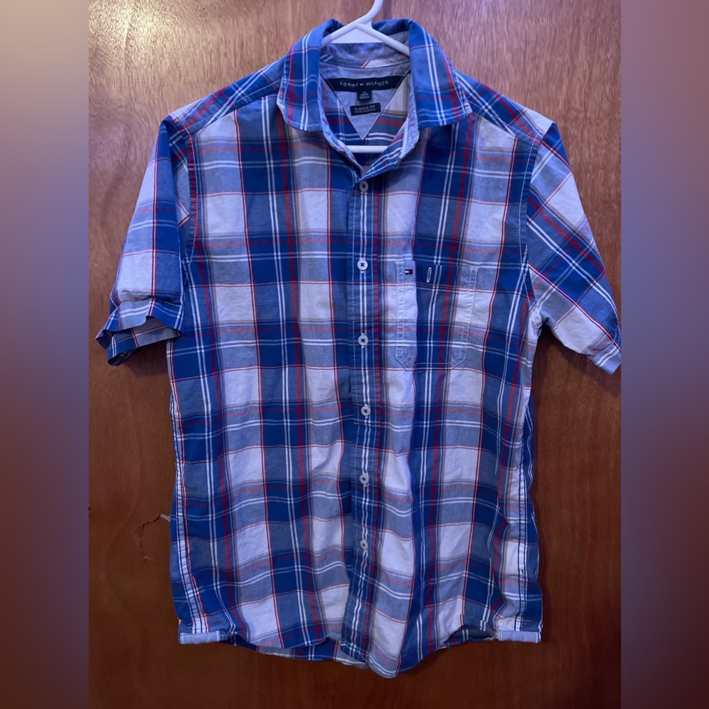 Tommy Hilfiger button up - Picture 2 of 3
